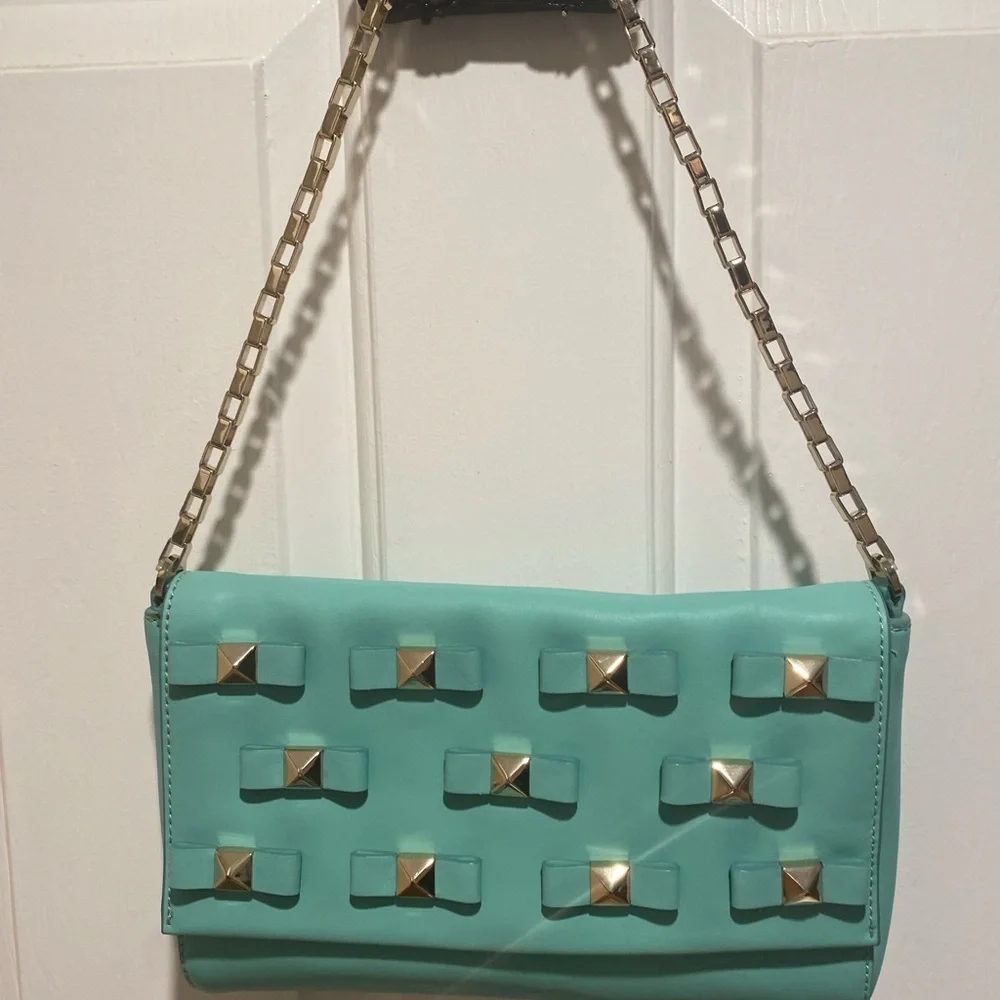 Adorable Kate Spade, New York Turquoise Studded Chain Bag - Picture 1 of 8